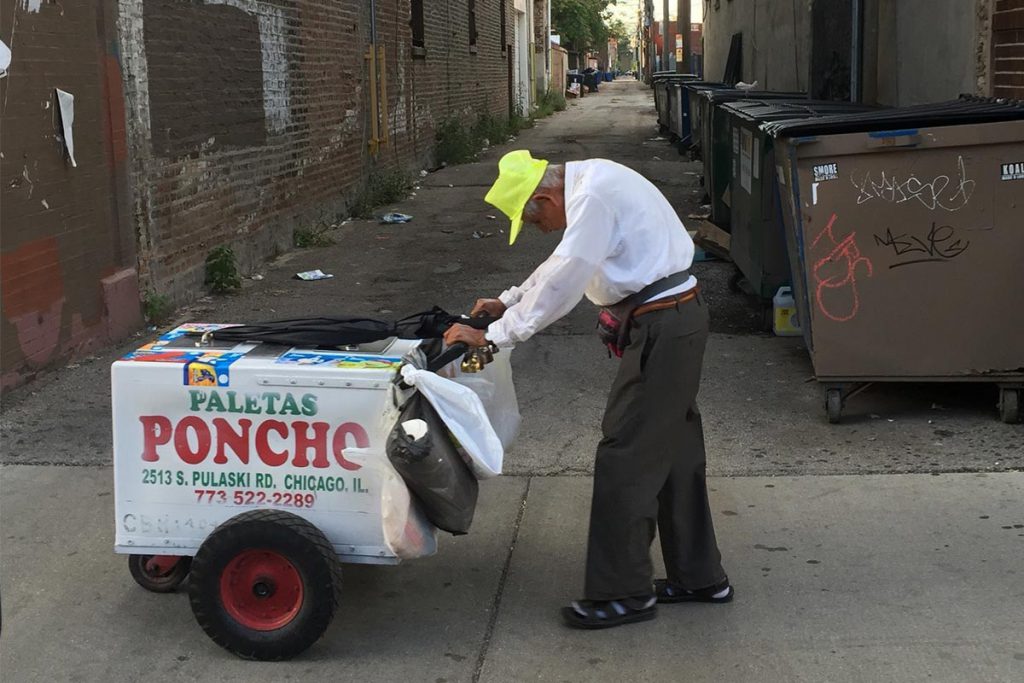 (video) Don Fidencio, el paletero que se hizo viral