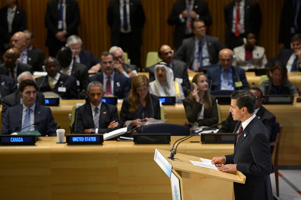 (video) EPN presenta siete acciones en favor de refugiados