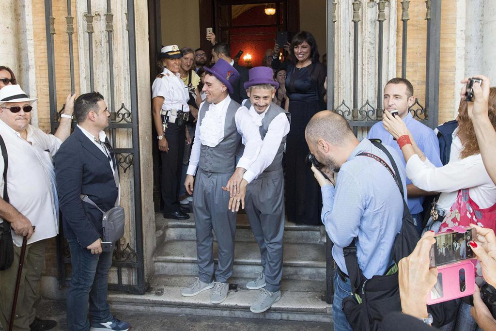 (video) Roma celebra primera boda gay