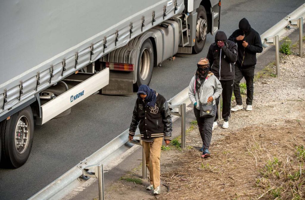 Reino Unido levantará muro contra la inmigración