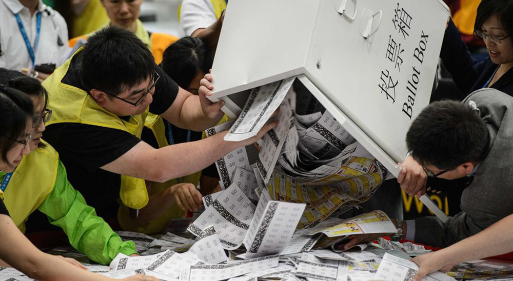 Elecciones en Hong Kong reflejan oposición a China