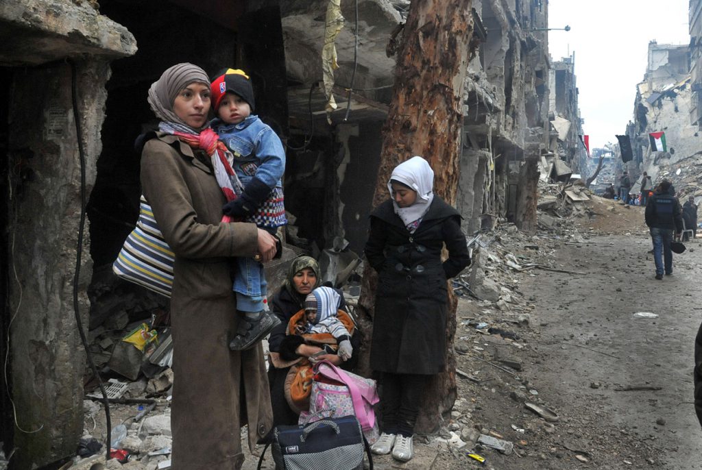 Reanudan evacuación en Alepo a espera de resolución de ONU