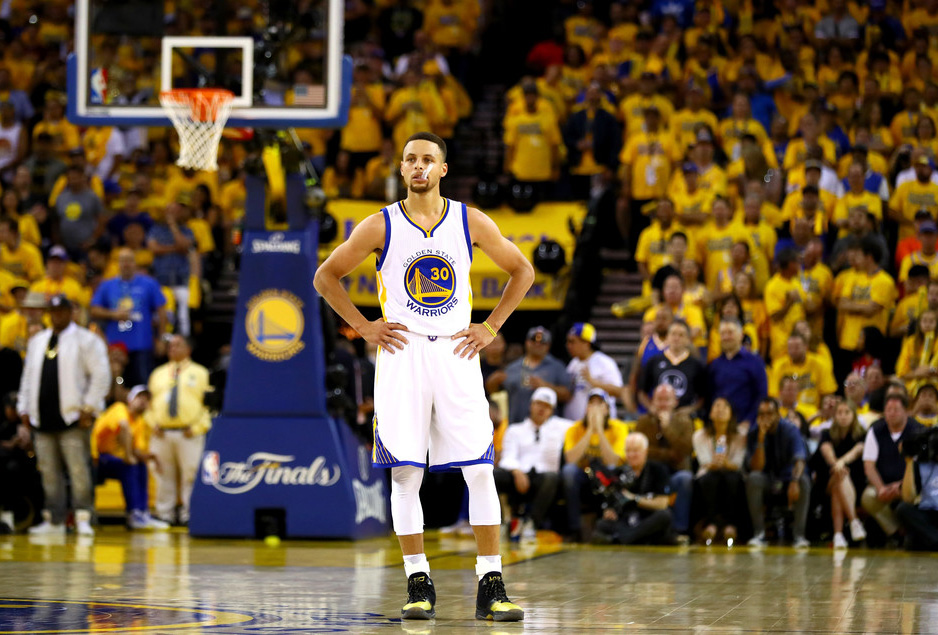 Stephen Curry sólo desea ganar campeonato NBA en la próxima campaña