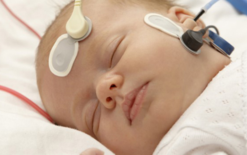 Ingeniero queretano desarrolla audiómetro para recién nacidos