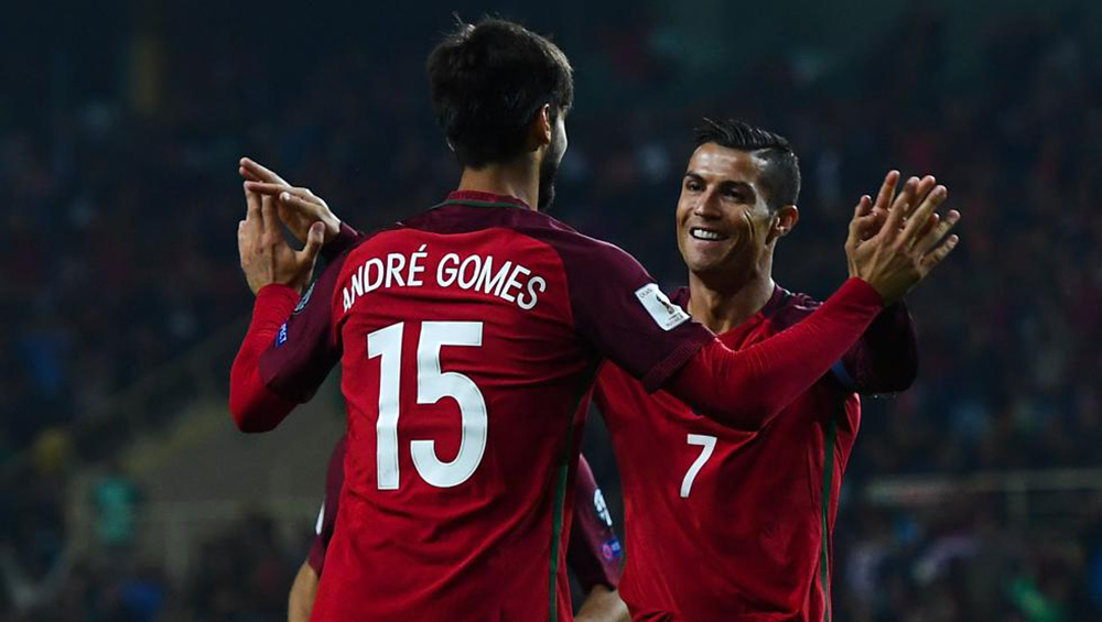 Cristiano (4 goles) y Portugal avasallan a Andorra