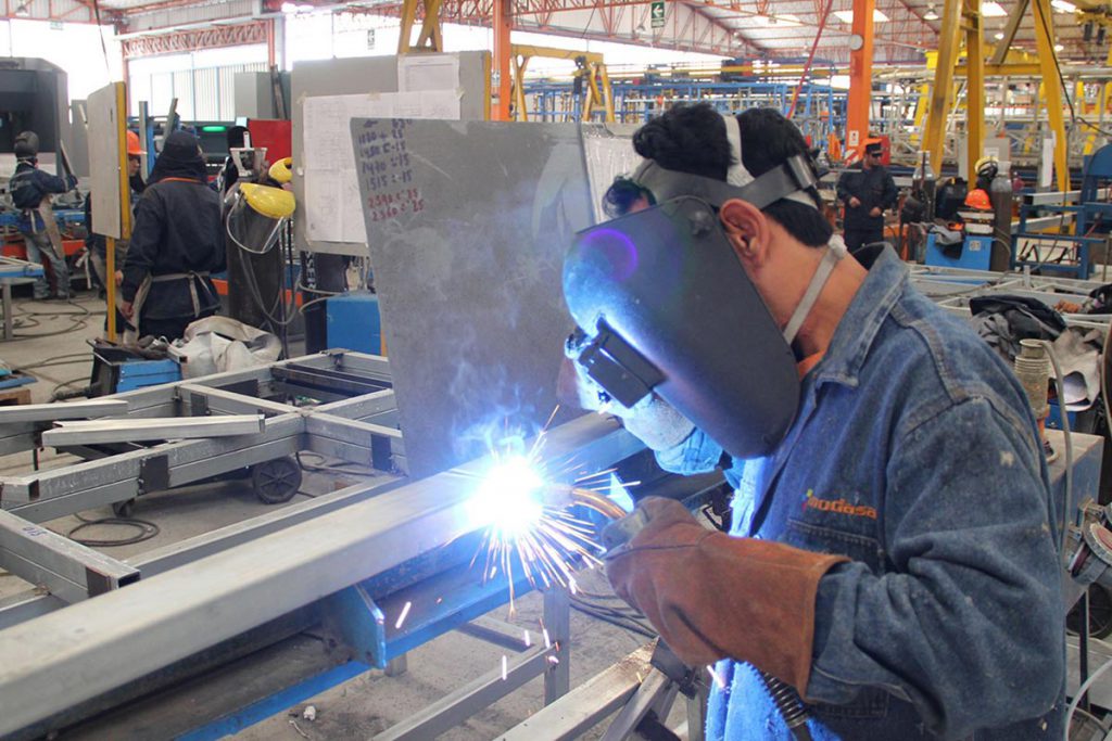 Actividad industrial crece 0.1% en agosto