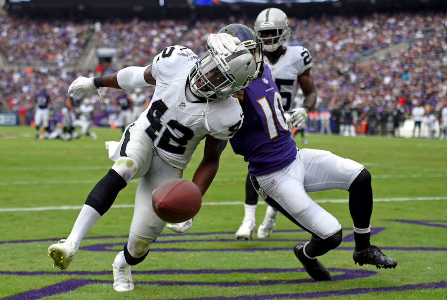 NFL: Raiders consigue cerrada victoria 28-27 ante Baltimore