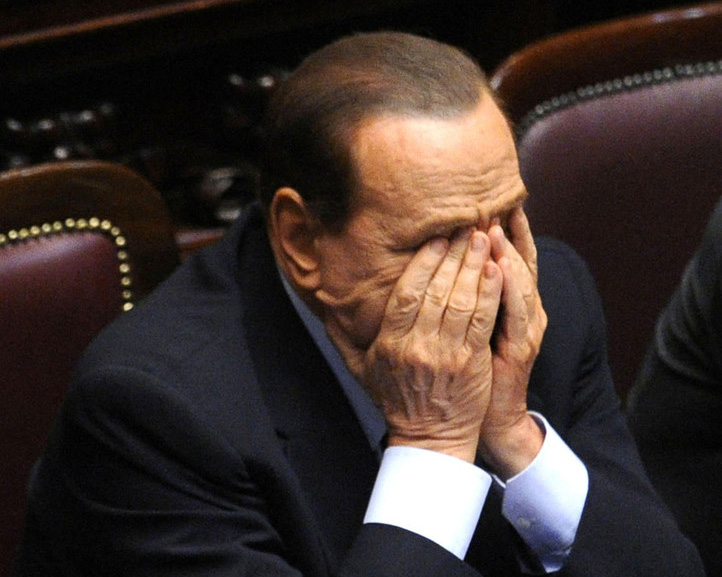 Exgobernante italiano Berlusconi elude juicio por razones de salud