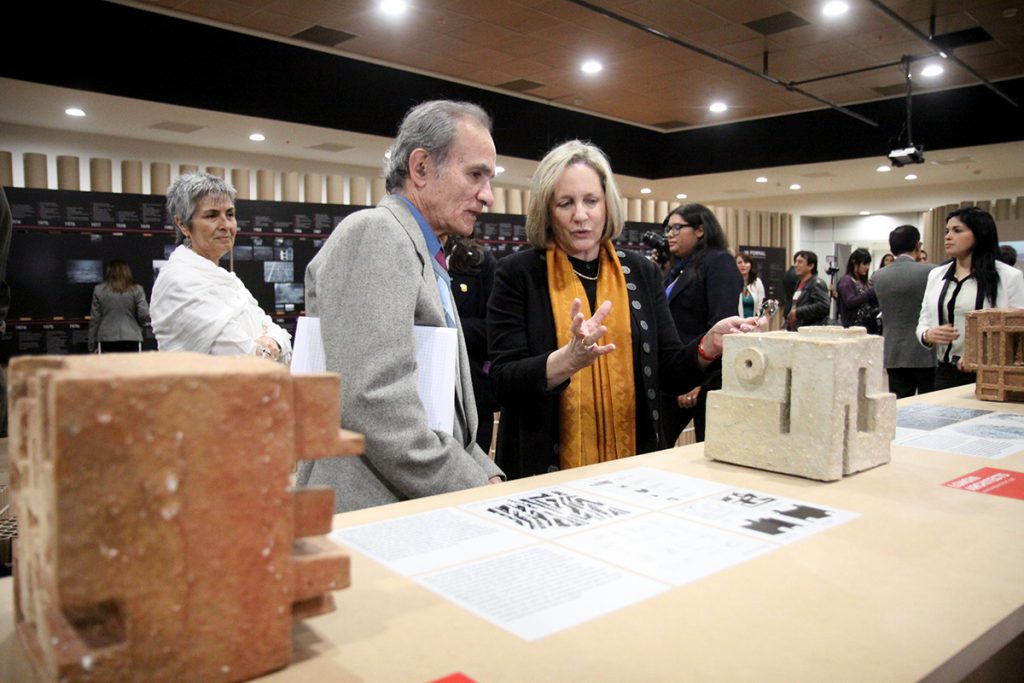 ¿Qué es y qué hace el curador de una exposición?