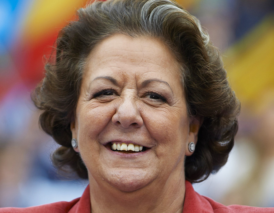 Muere ex alcaldesa de Valencia, España, investigada por corrupción