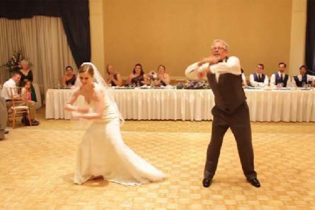 (video) Novia y su padre impresionan con singular baile