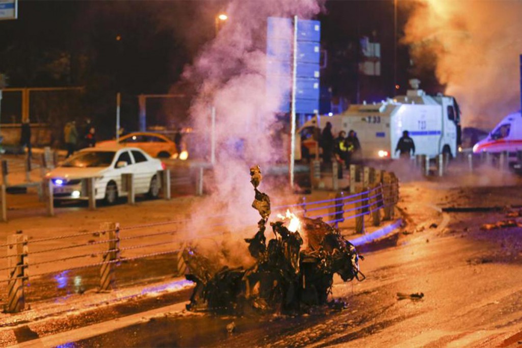 (video) 20 heridos en explosión ante el estadio del Besiktas