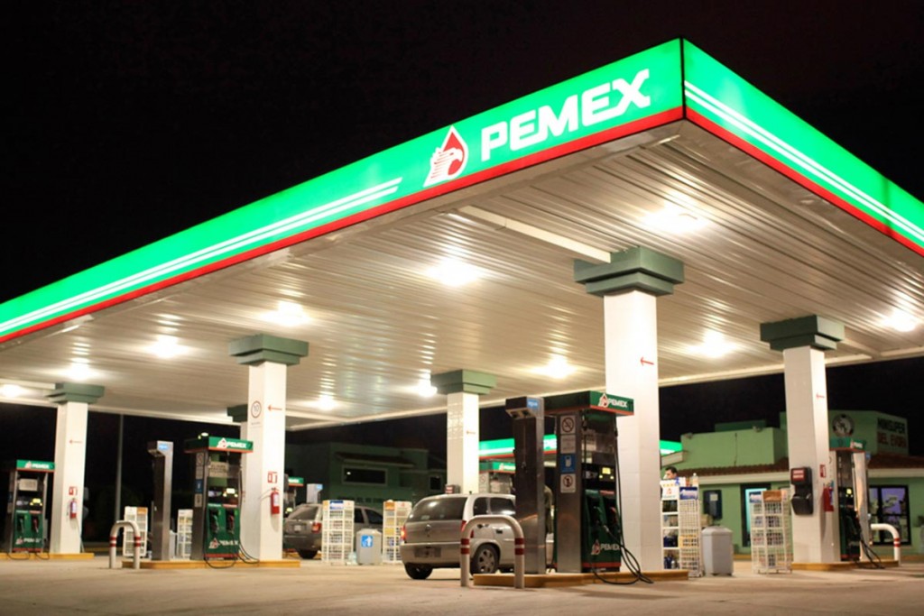 Por gasolinazo, México «está en llamas»