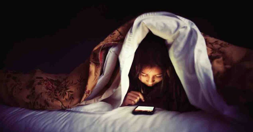 Asocian insomnio con la tecnología
