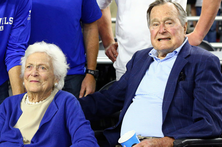 Permanecen hospitalizados expresidente Bush y su esposa Bárbara