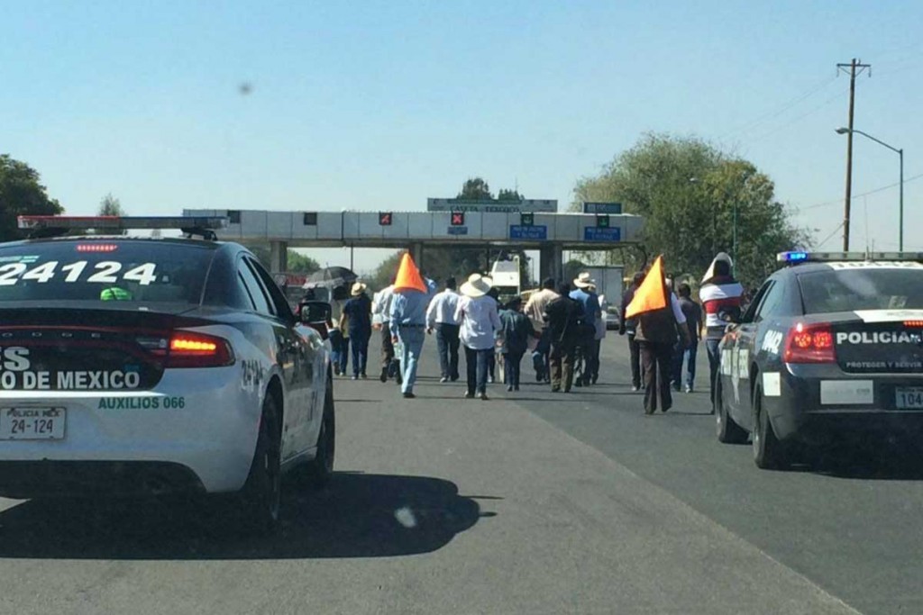 Liberan 22 carreteras bloqueadas contra «gasolinazo»