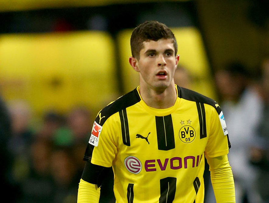 Pulisic extiende contrato con Dortmund hasta 2020
