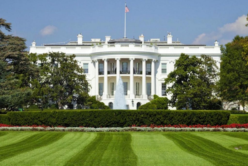 RAE: «La Casa Blanca es retrógrada»