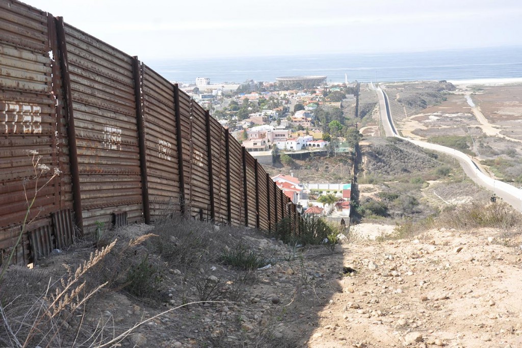 Franceses rechazan construcción de muro entre EUA y México