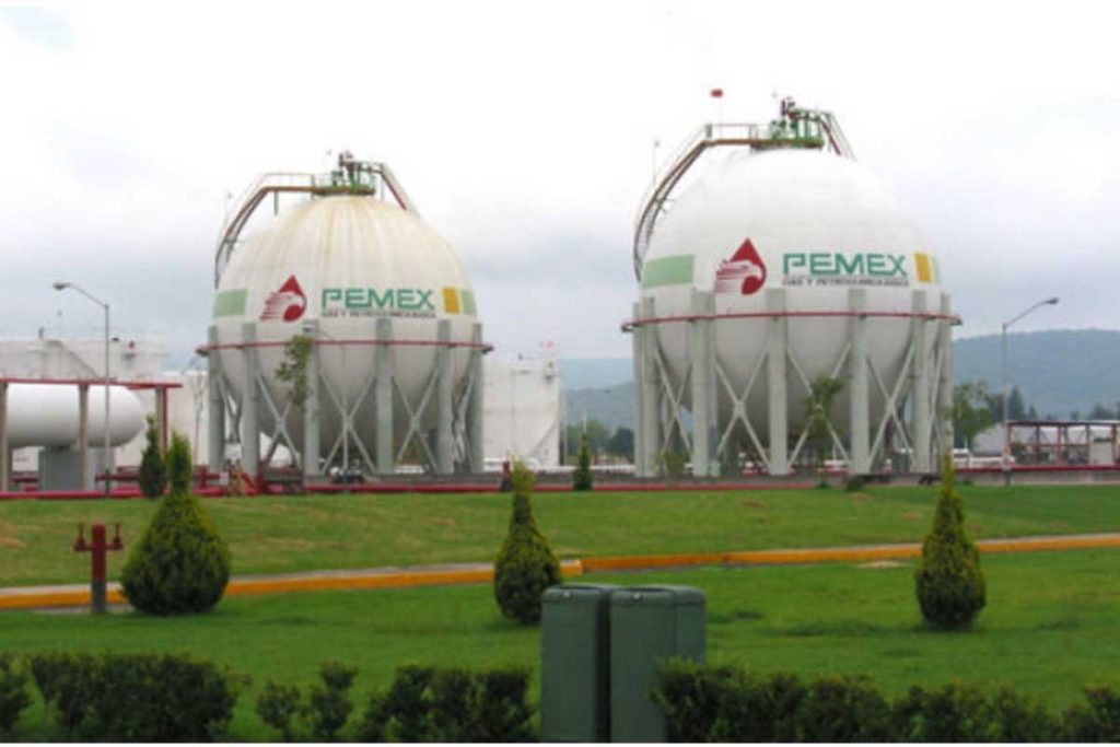 A Pemex le urge dinero, venderá activos