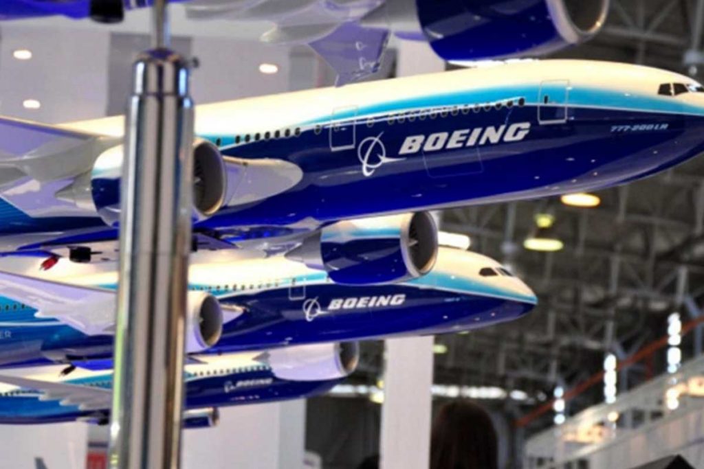 Boeing: convertir a los satélites en un negocio barato