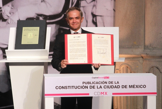 La CDMX ya cuenta con su Constitución