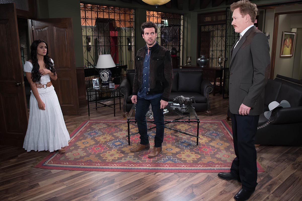 Conan O’Brien participa en Mi Adorable Maldición