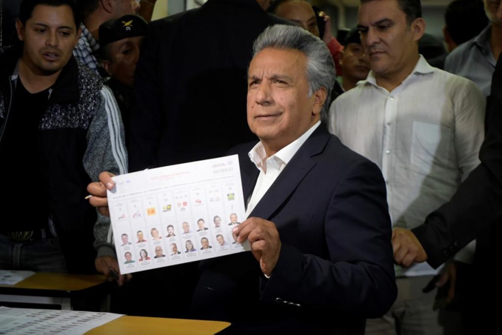 Ecuador definirá presidente en segunda vuelta