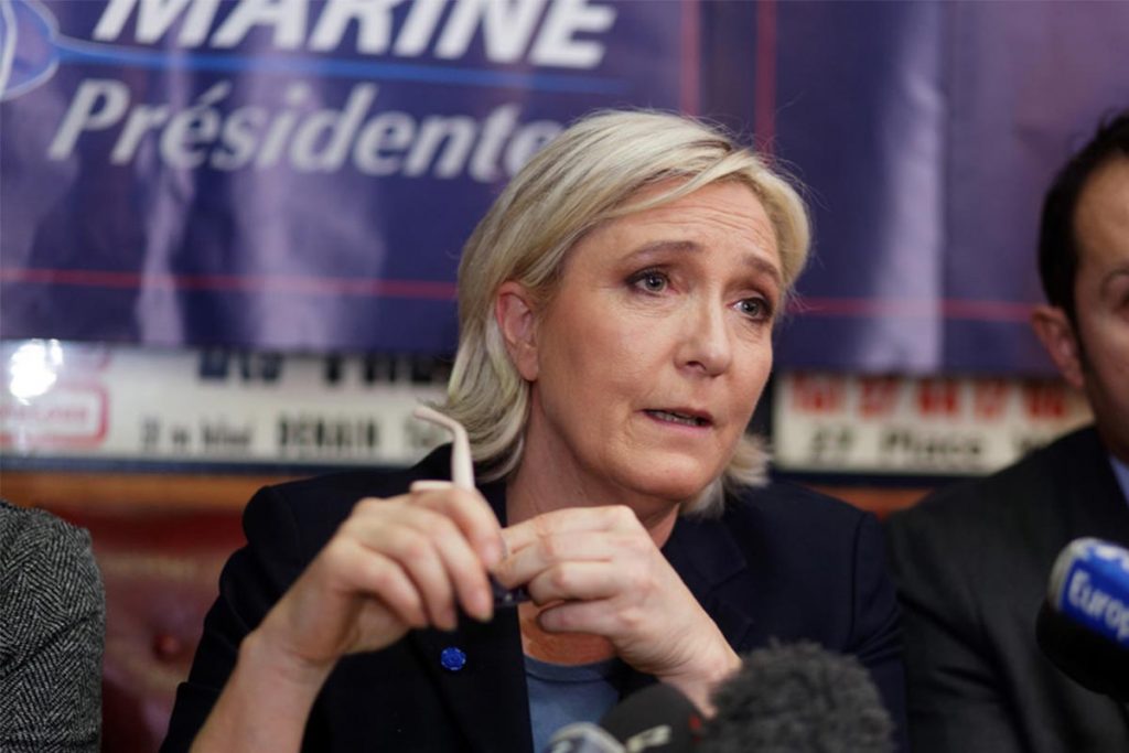 Le Pen promete «libertad» a los franceses
