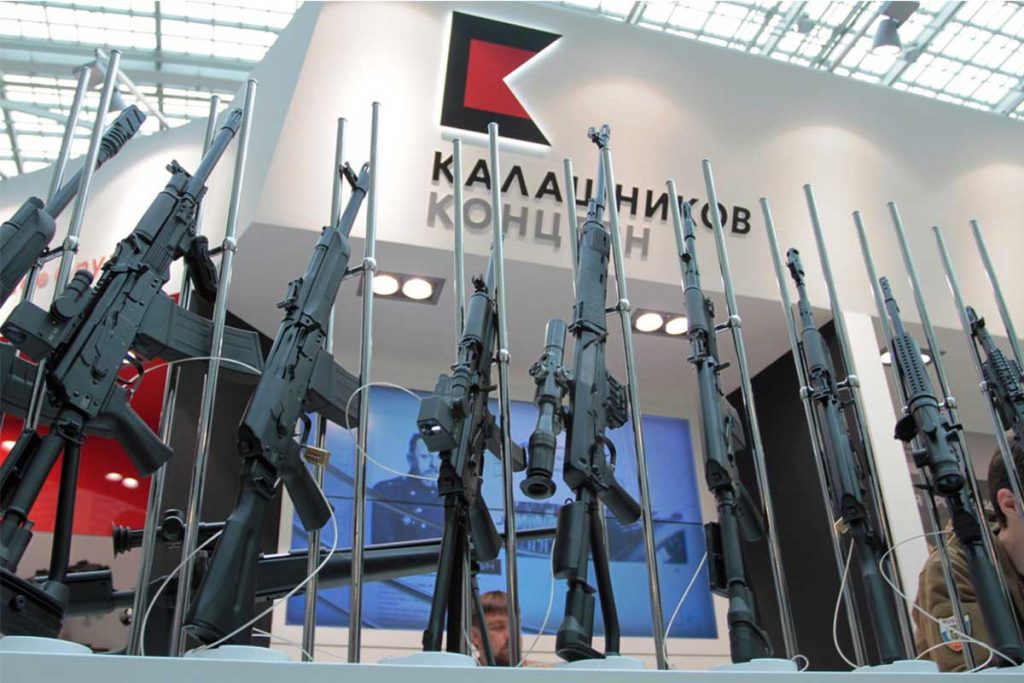 Kalashnikov contrata personal por creciente demanda