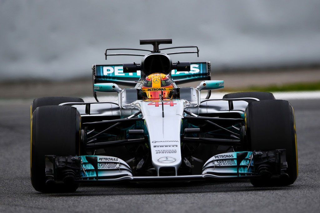 Lewis Hamilton nuevamente el más rápido en Montmeló