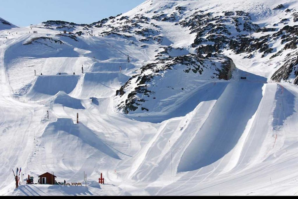 Calentamiento derretiría 30% de la capa nevada en Los Alpes