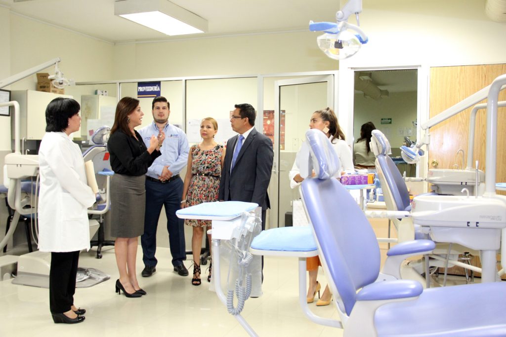 UANL ofrece odontología a afiliados al Seguro Popular