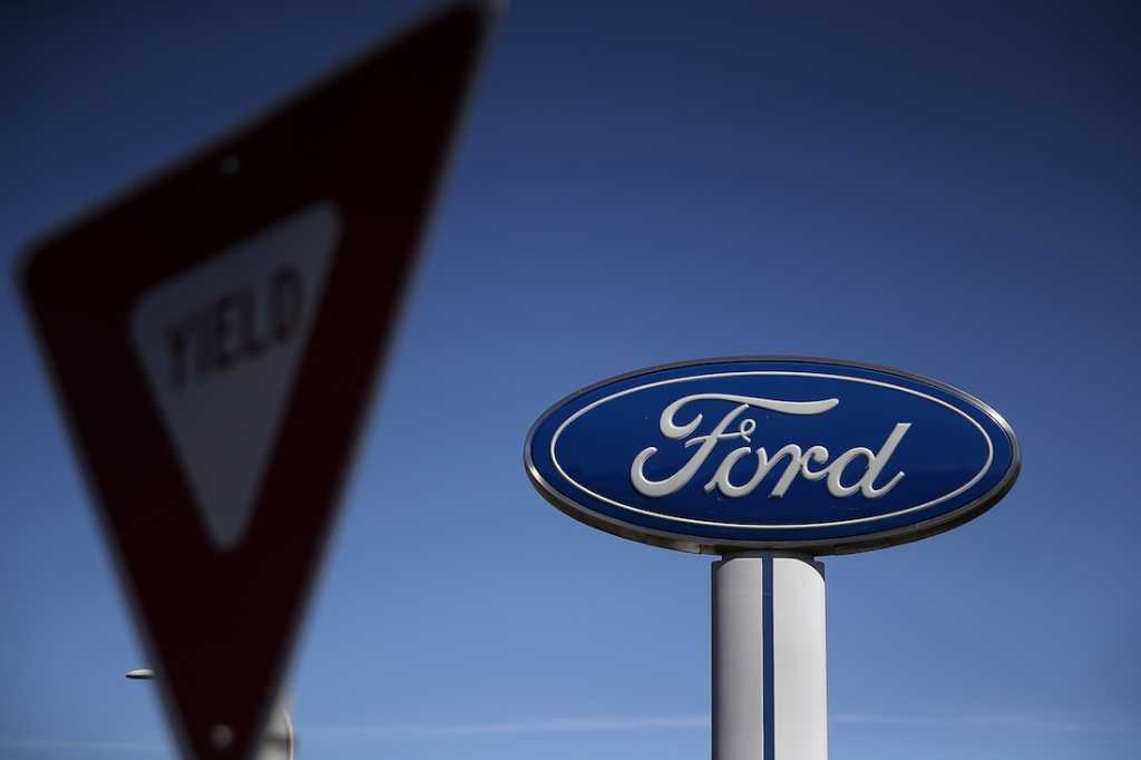 Encienden solos sin ser autónomos: 570,000 vehículos al taller de Ford