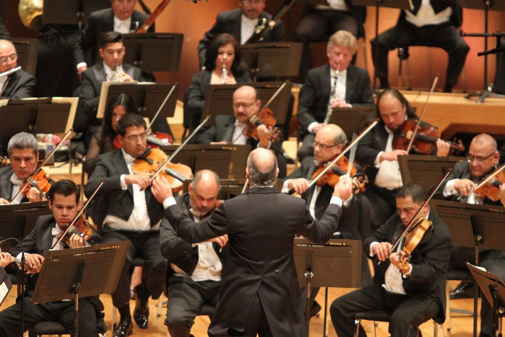 OFUNAM con obras de Smetana, Chaikovski y Bartók