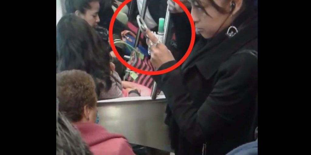 #LadyMaquillaje, insulta a señora de la tercera edad en el Metro