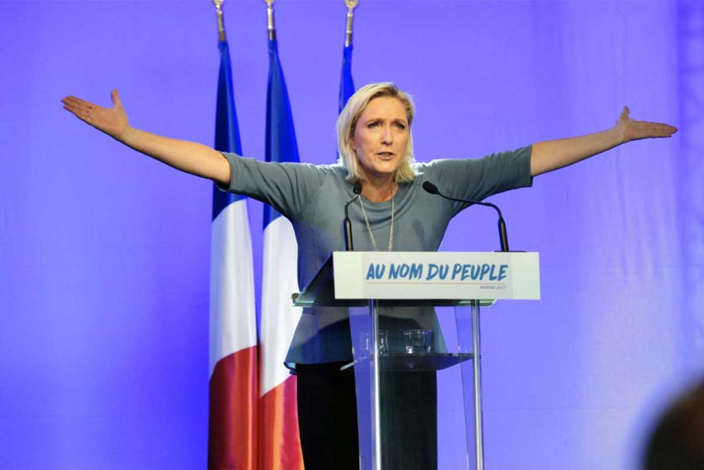 Marine Le Pen, pierde inmunidad parlamentaria