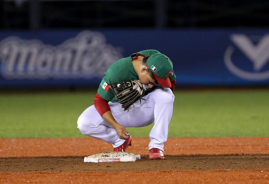 México eliminado del Clásico Mundial de beisbol por interpretación de reglamento