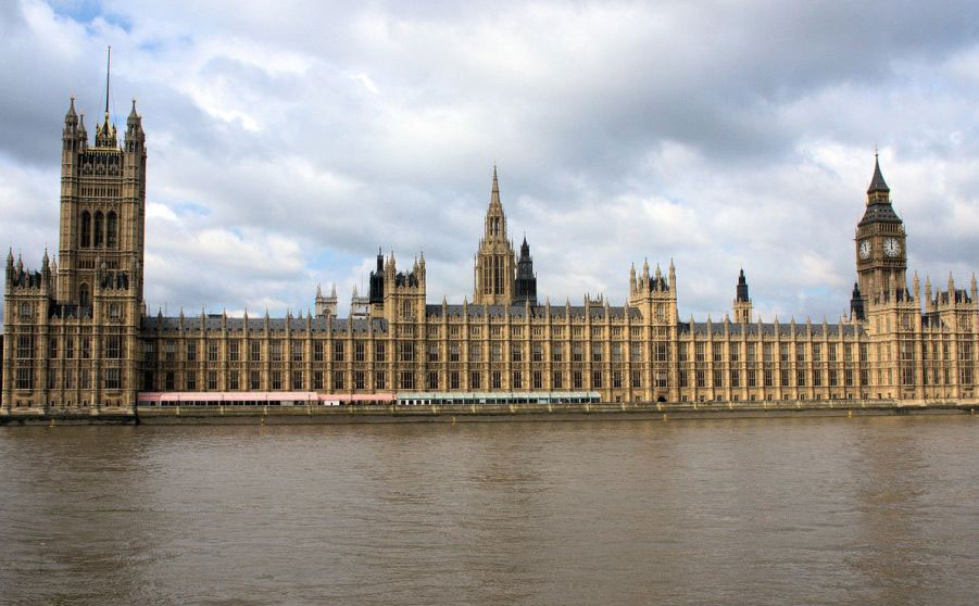 Palacio de Westminster, en ruinas y con “riesgo de catástrofe”