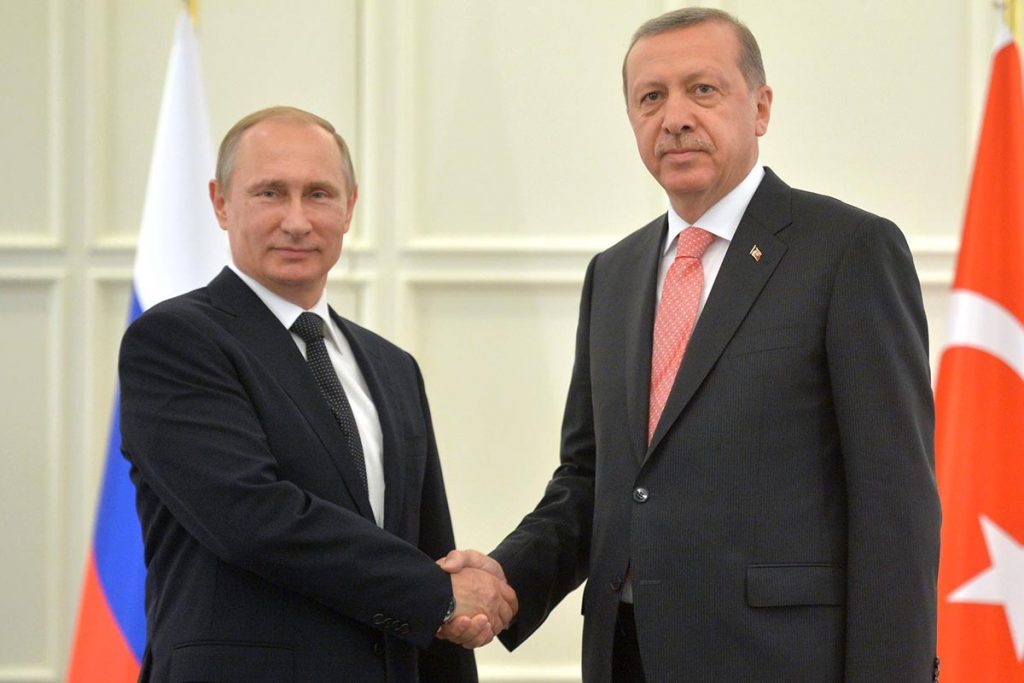 Rusia y Turquía reiteran su compromiso con la paz en Siria
