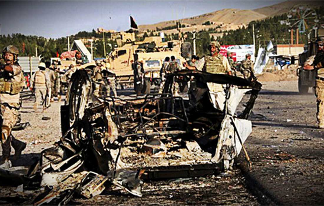 Ataque talibán a base militar con 140 soldados muertos