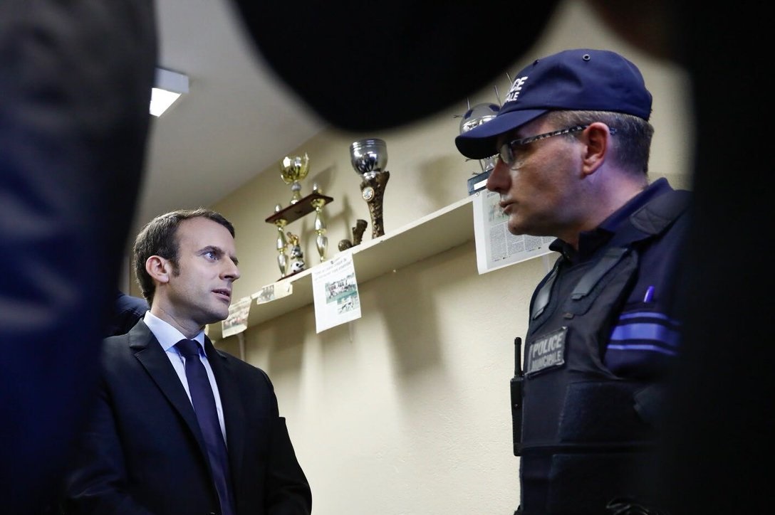 Macron es calificado de «debilucho» por Marine Le Pen