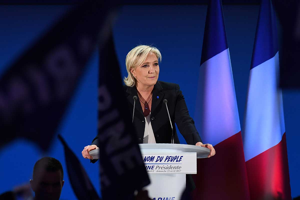 Le Pen sería «un riesgo» para Francia según Francois Hollande