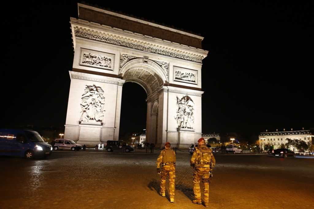 A cuatro días de las elecciones en Francia, ISIS se adjudica tiroteo