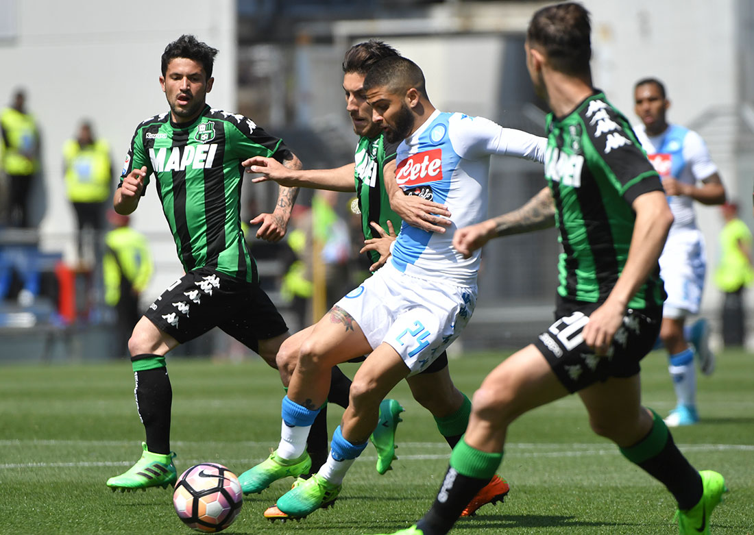 Nápoles y Sassuolo con empate 2-2