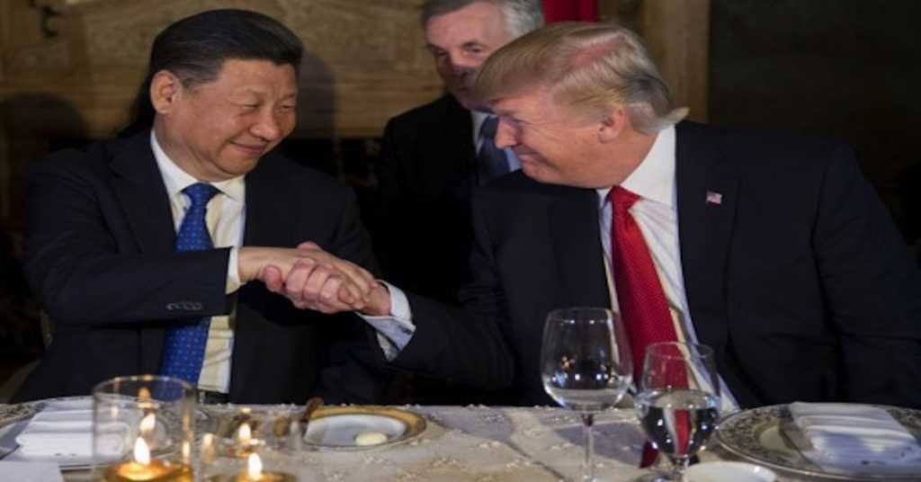 Trump firma acuerdo comercial con China
