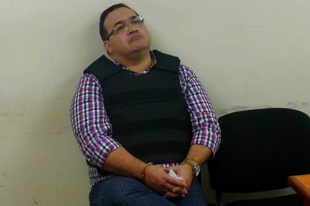 Duarte se queja del mal trato en cárcel de Guatemala