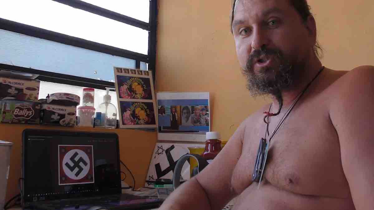 Condenan a «Lord nazi ruso» por matar a un joven en Cancún
