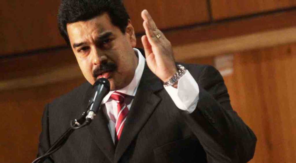 Expresidentes piden detener acciones de Nicolás Maduro