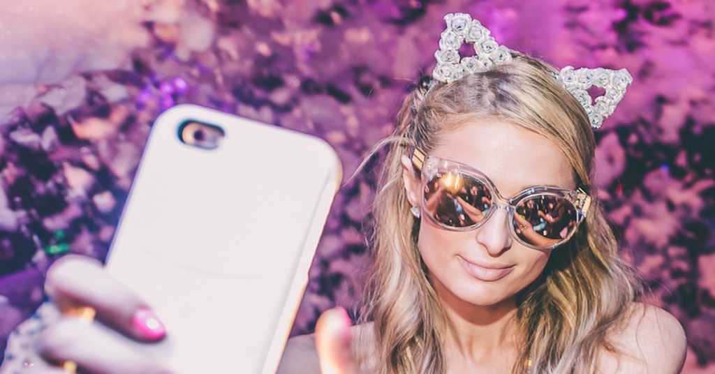 Paris Hilton se proclama como la creadora de las ‘selfies’